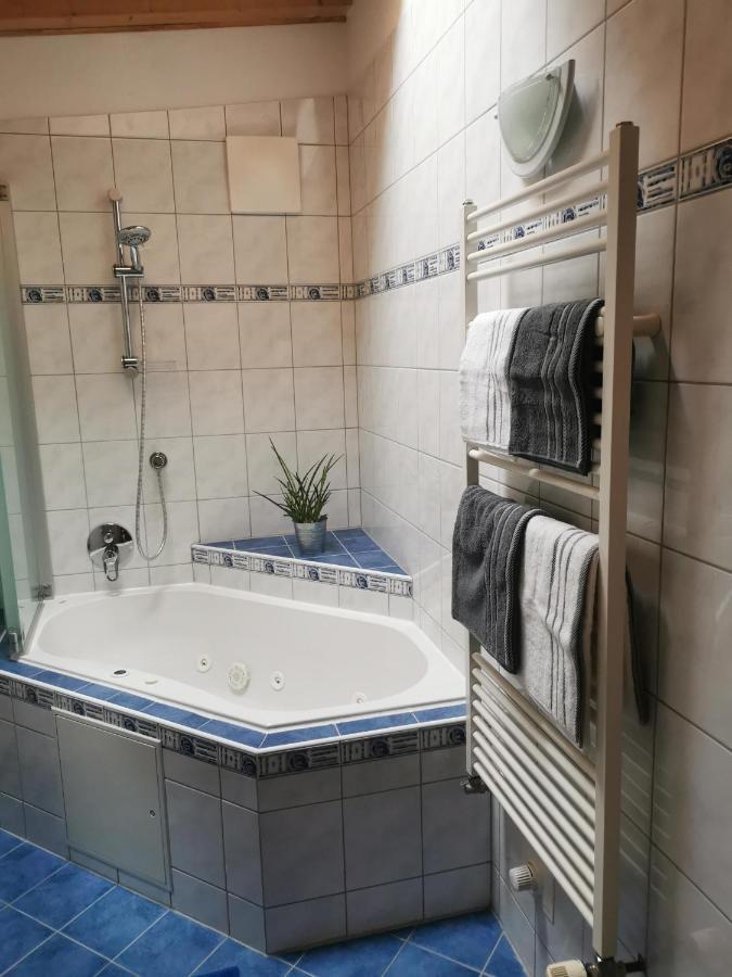 Ferienwohnung Christina 齐勒河谷的里德 外观 照片